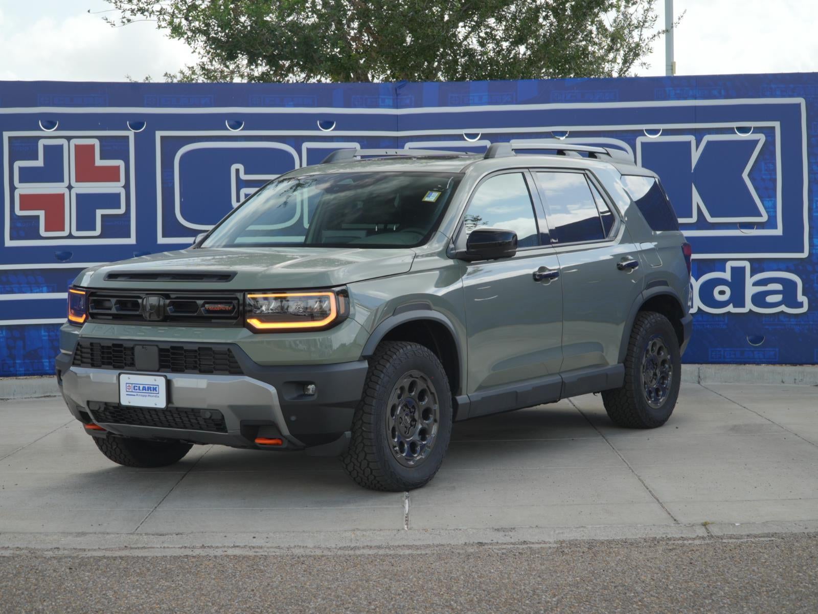 2026 Honda Passport TrailSport Elite Blackout in Ash Green Metallic — front three-quarter view